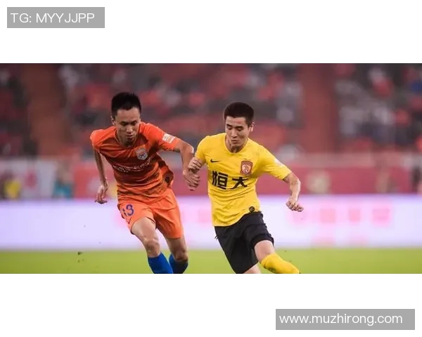 广州恒大1比0战胜上海申花，连续四轮不败稳居中超榜首位置