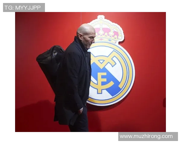 皇马在欧冠赛场惨遭淘汰，弗洛伦蒂诺准备重建球队，主帅齐达内或离队